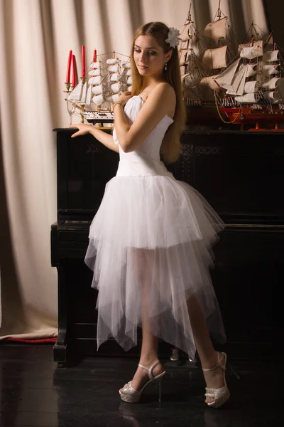 Bride in a boudoir — Stock Photo, Image