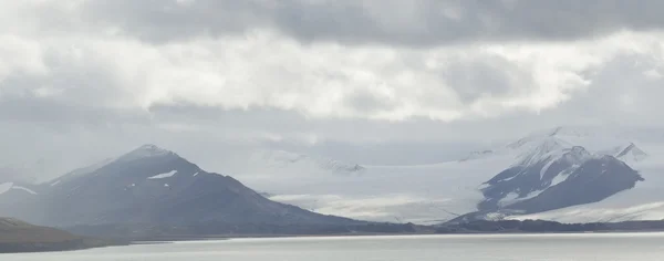 Spitsbergen. gronfjordbreen — Stockfoto