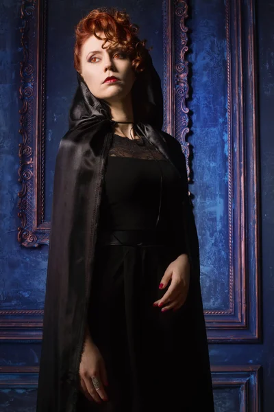 Bardzo ładna kobieta wampirzyca — Zdjęcie stockowe