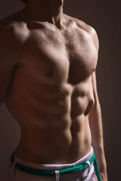 Svalnatý trup atletický muž — Stock fotografie