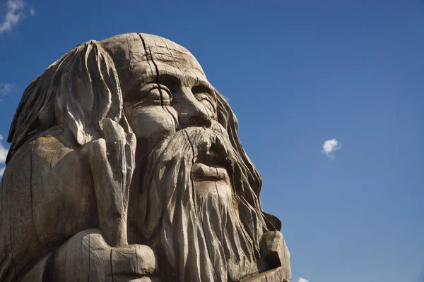 Estatua de madera del ídolo . — Foto de Stock