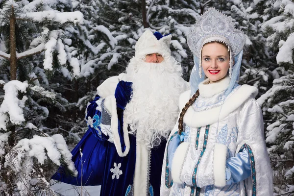 Personaggi russi di Natale: Ded Moroz (Father Frost) e Snegu — Foto Stock