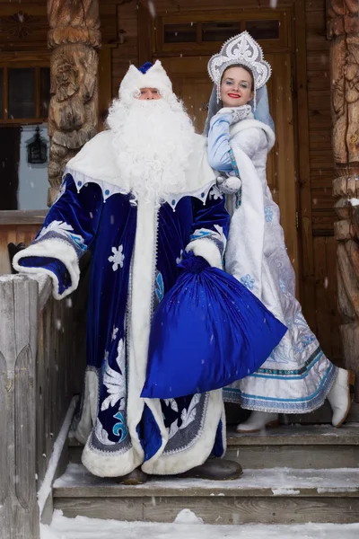 Rysk jul tecken: Ded Moroz (far Frost) och Snegu — Stockfoto