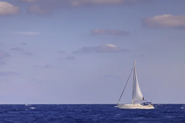 Sailing boat with mainsail — Stock Photo, Image