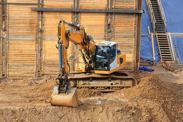 建筑工地的挖掘机 — 图库照片
