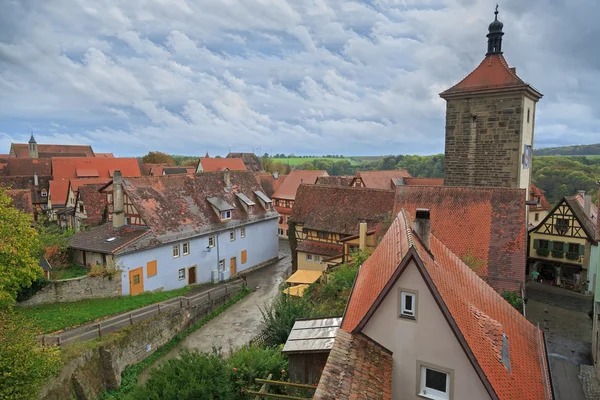 Rothenburg op Tauber stadsgezicht met huis daken — Stockfoto