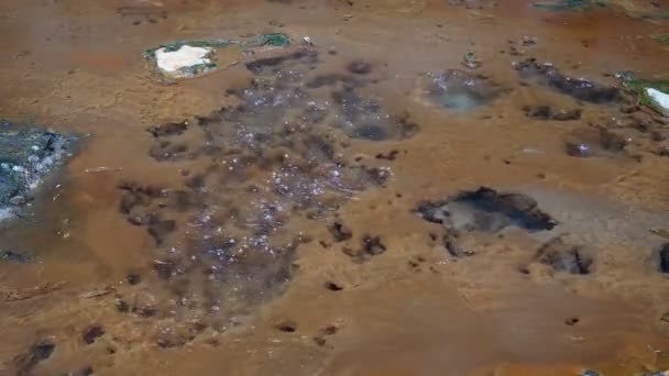 Термальные воды Caldeira Velha, остров Сан-Мигель на Азорских островах, Португалия — стоковое видео