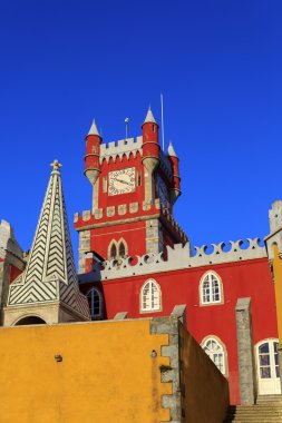 Pena kale kırmızı Saat Kulesi Sintra