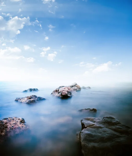 Stenarna lugna havet — Stockfoto