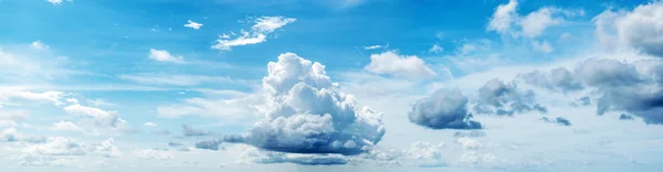 Beautiful cloudy sky — Stock Photo, Image