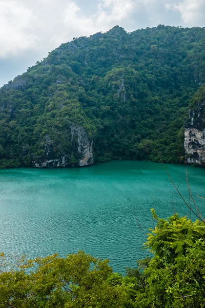 Lago Esmeralda Fotos de stock libres de derechos