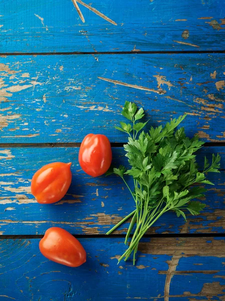 Petersilie und Tomaten — Stockfoto