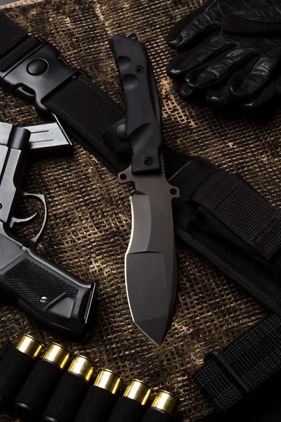 Cuchillo y conjunto militar — Foto de Stock