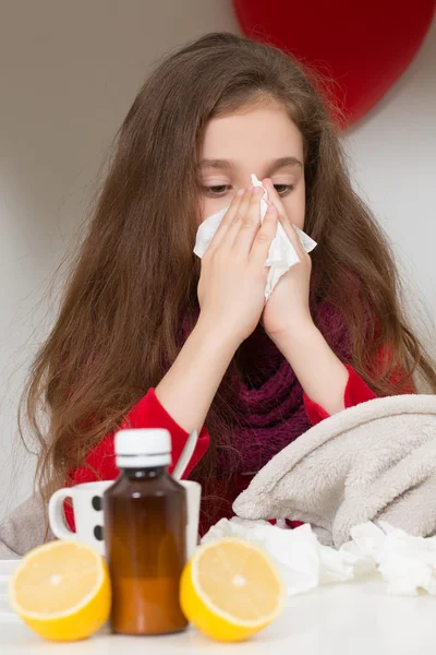 Little girl with flu, cold or fever at home — Stock Photo, Image