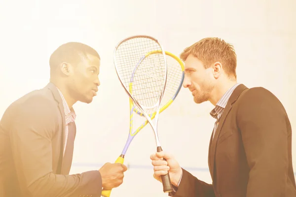 Squash hombres de negocios jugadores — Foto de Stock