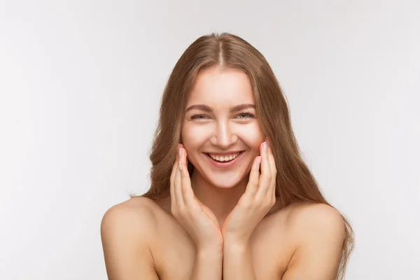 Bella signora senza maglietta su sfondo bianco — Foto Stock