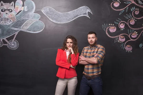 Uomo e donna d'affari in studio — Foto Stock