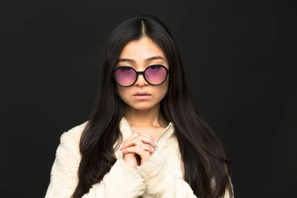 Ázsiai modell nő napszemüveg — Stock Fotó