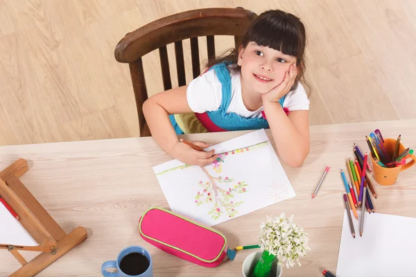 Little girl drawing picture — Stock Photo, Image