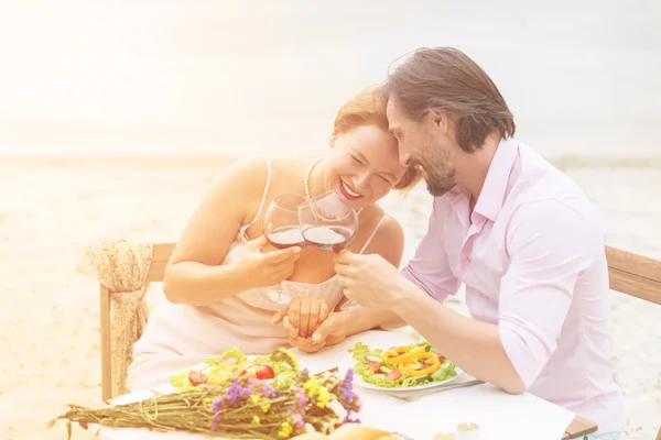 Pareja madura al aire libre — Foto de Stock