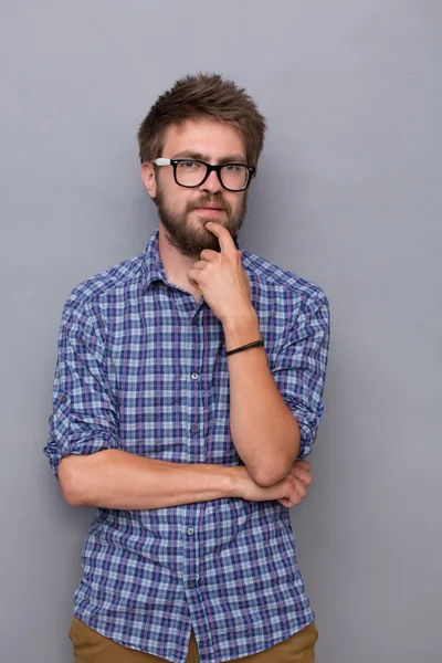 Ung mand i briller - Stock-foto
