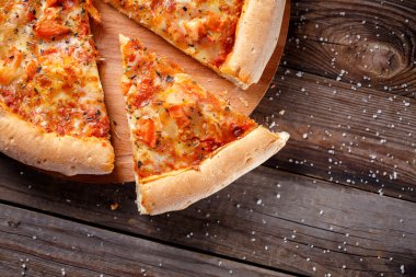 Lezzetli İtalyan pizzası.
