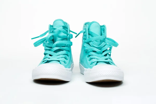 Пара обуви изолированы на белом фоне — стоковое фото