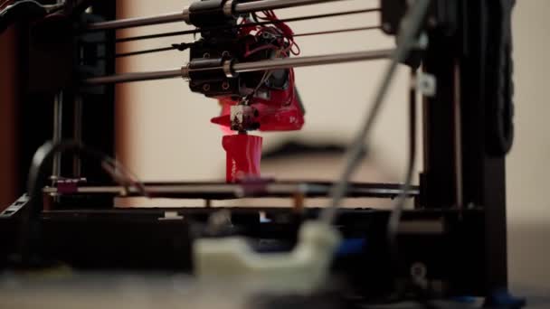 Objeto tridimensional creado con impresora 3D — Vídeo de stock