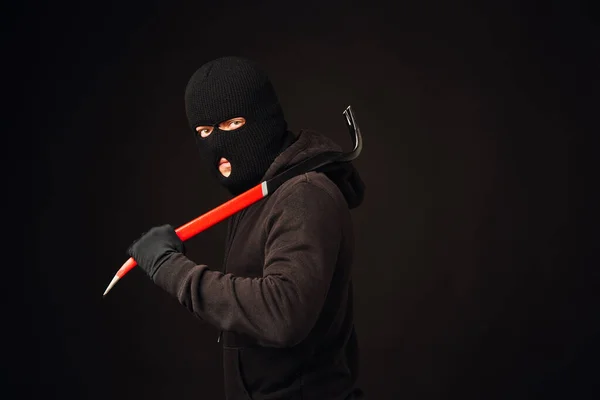 Retrato de burglair con palanca —  Fotos de Stock