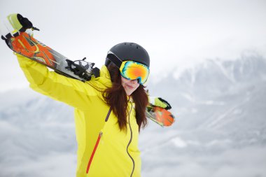 kayakçı, Kayak, kış sporu - kadın kayakçı portresi