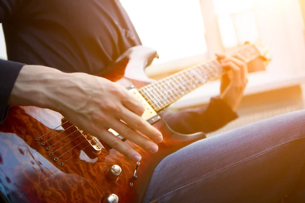 Electric guitar player — Stock Photo, Image
