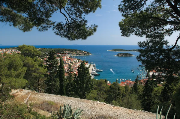 Vista da cidade de Hvar a partir de uma fortaleza. Ilha Hvar. Croácia . Imagem De Stock