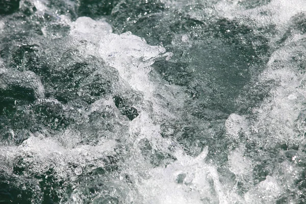 Абстрактні бризки у прісній воді — стокове фото