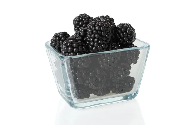 BlackBerry i en glas kopp — Stockfoto