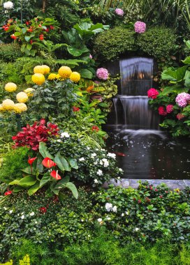 Muhteşem üç aşamalı çeşme