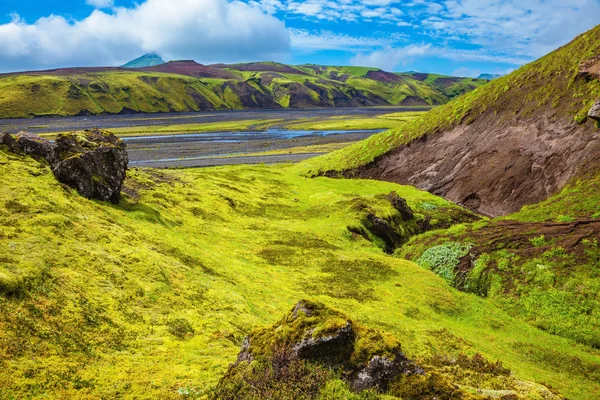 Kanyon Pakgil Hills'te bazalt — Stok fotoğraf