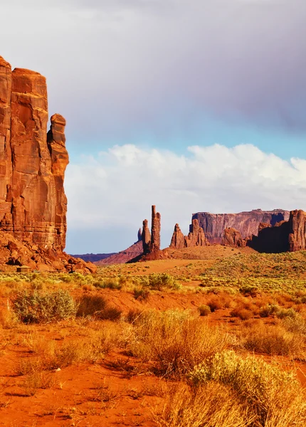 Monument Valley dans le Navajo, États-Unis — Photo