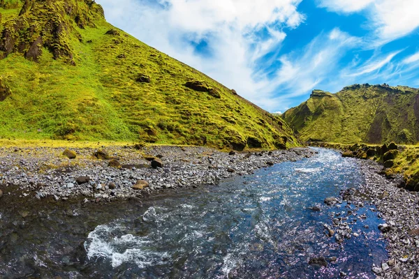 Canyon Pakgil szybko płynący strumień — Zdjęcie stockowe