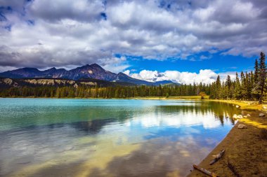 Kanada Rocky Dağları, göl Annette