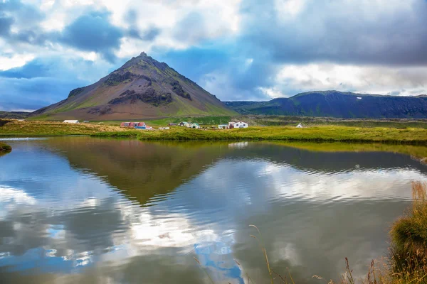 Rustige zomeravond op IJsland — Stockfoto