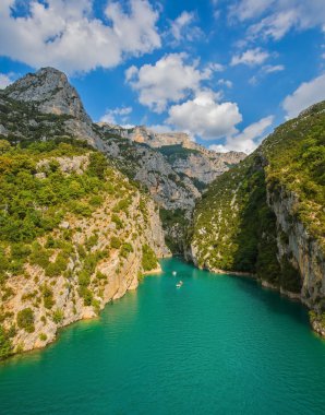 White catamarans on the river Verdon