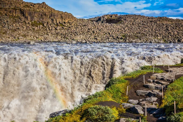 Magnifika och enorma vattenfall Dettifoss — Stockfoto