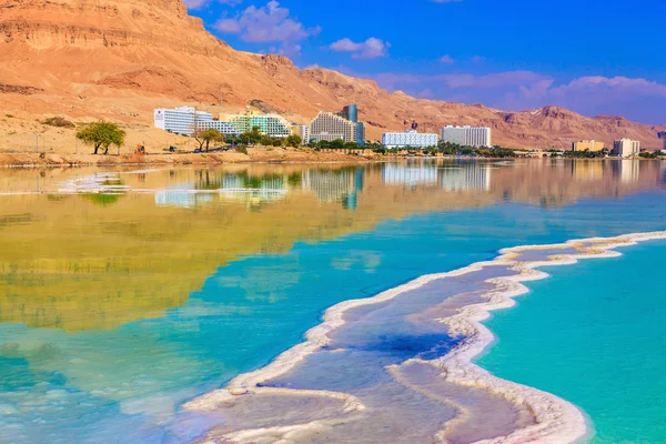 Smaragdwasser aus dem Toten Meer — Stockfoto