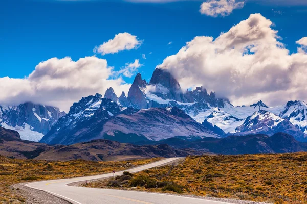 Snelweg kruist Patagonië — Stockfoto