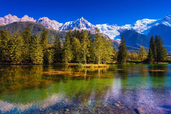 Semesterorten Chamonix i Haute-Savoie — Stockfoto