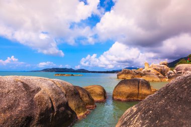 Büyük yumuşak taşlar 