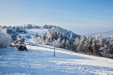 Haddelenmiş country kayak ve teleferik 