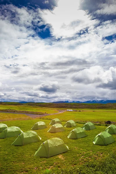 Campo tenda verde — Foto Stock