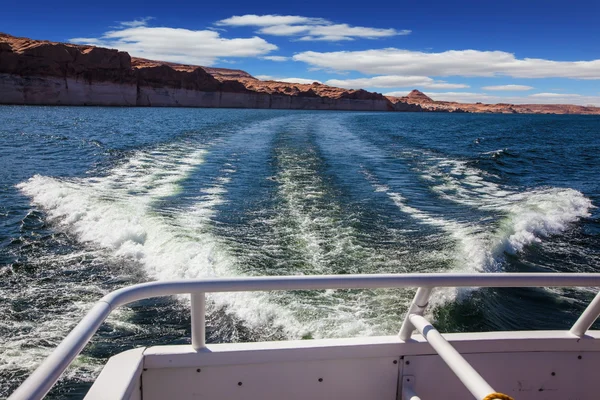 Walk on tourist boat — Stock Photo, Image