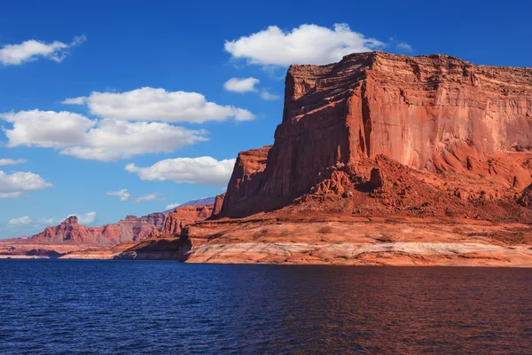 Cênico enorme lago artificial Powell — Fotografia de Stock